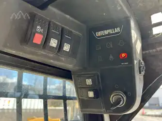 Generation-Cat 277 Compact track loaders-interior