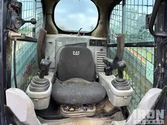 Generation-Cat 279 Compact track loaders-interior