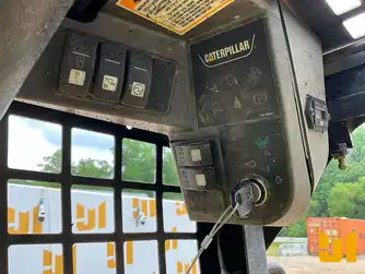 Generation-Cat 287 Compact track loaders-interior