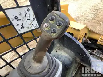 Generation-Cat 289 Compact track loaders-interior