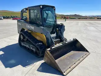 Generation-John deere 323D Compact track loaders-exterior