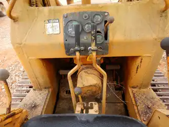 Generation-John deere JD350 Crawler loaders-interior