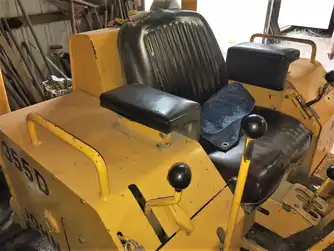 Generation-John deere 355 Crawler loaders-interior