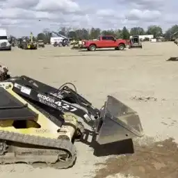 Generation-Boxer 427 Compact track loaders-video