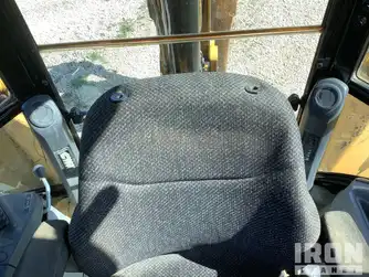 Generation-Cat 450E Backhoe loaders-interior