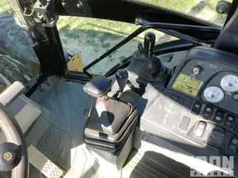 Generation-Cat 450E Backhoe loaders-interior