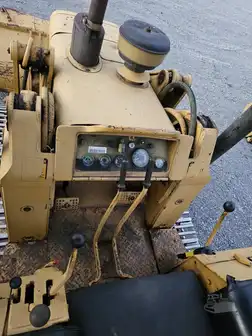 Generation-John deere 455 Crawler loaders-interior