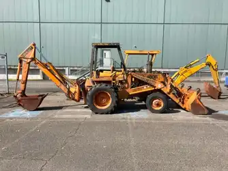 Generation-Case 480 Backhoe loaders-exterior