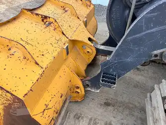 Generation-John deere 605 Crawler loaders-attachments