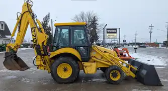 Generation-New holland 675 Backhoe loaders-exterior
