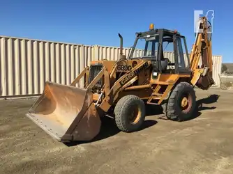 Generation-Case 680 Backhoe loaders-exterior