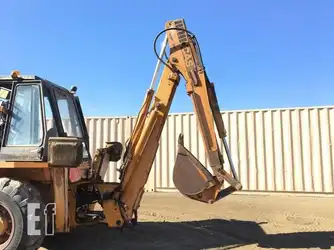Generation-Case 680 Backhoe loaders-attachments