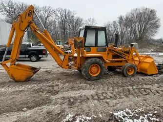 Generation-Case 780 Backhoe loaders-exterior