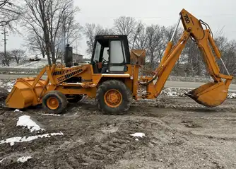 Generation-Case 780 Backhoe loaders-exterior