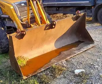 Generation-Terex 820 Backhoe loaders-attachments