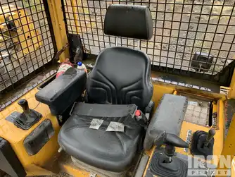Generation-John deere 850 Crawler loaders-interior