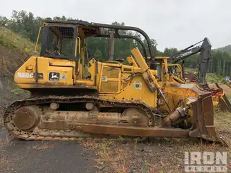 Generation-John deere 850 Crawler loaders-exterior