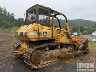 Generation-John deere 850 Crawler loaders-exterior