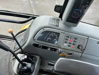 Generation-Terex 860 Backhoe loaders-interior