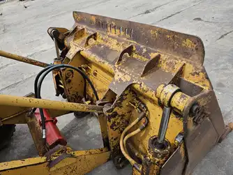 Generation-Cat 931 Crawler loaders-attachments