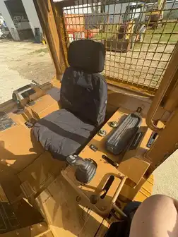 Generation-Cat 939 Crawler loaders-interior