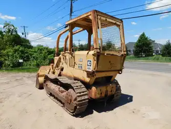 Generation-Cat 941 Crawler loaders-exterior