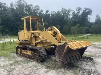 Generation-Cat 943 Crawler loaders-exterior