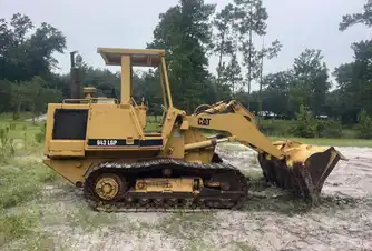 Generation-Cat 943 Crawler loaders-exterior