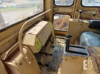 Generation-Cat 951 Crawler loaders-interior
