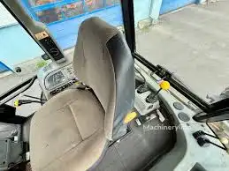 Generation-Terex 970 Backhoe loaders-interior