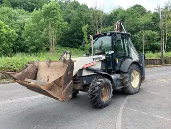 Generation-Terex 970 Backhoe loaders-exterior