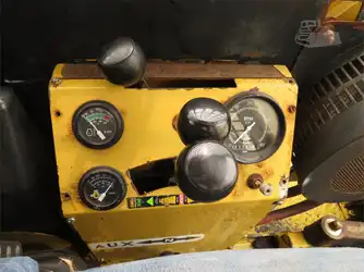 Generation-ASV 4810 Compact track loaders-interior