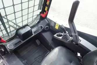 Generation-JCB 150T Compact track loaders-interior