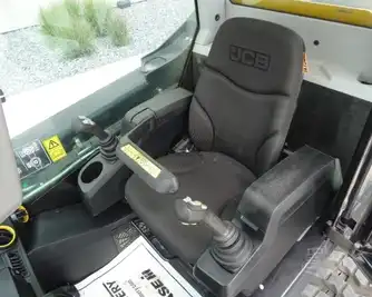 Generation-JCB 300T Compact track loaders-interior