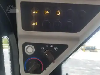 Generation-JCB 320T Compact track loaders-interior