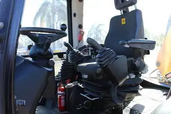 Generation-JCB 3CX Backhoe loaders-interior