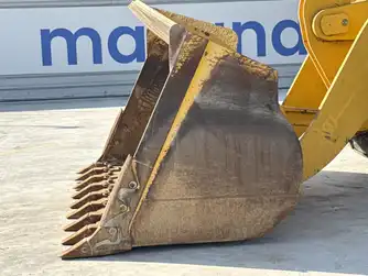 Generation-Komatsu WA470 Wheel loaders-attachments