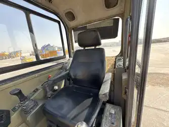 Generation-Yuchai  YC55 Mini excavators-interior