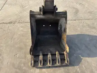 Generation-Yuchai  YC55 Mini excavators-attachments