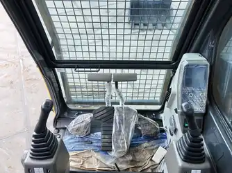 Generation-Hyundai  R215 Medium excavators-interior