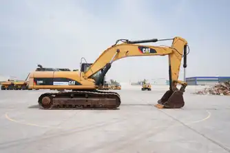 Generation-Cat 330 Medium excavators-exterior