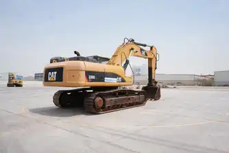Generation-Cat 330 Medium excavators-exterior