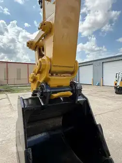 Generation-Cat 330 Medium excavators-attachments