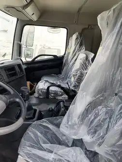 Generation-Hino  700 Trailer trucks-interior