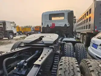 Generation-Hino  700 Trailer trucks-attachments