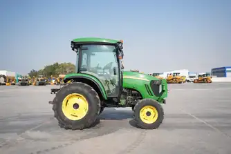 Generation-John deere 4720 Tractors-exterior