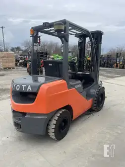 Generation-Toyota  8FDU Forklifts-exterior