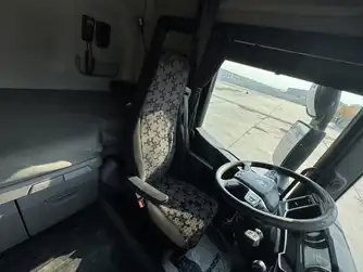 Generation-Scania  R-series Trailer trucks-interior