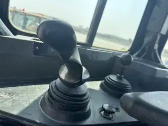 Generation-Cat D8 Crawler dozers-interior