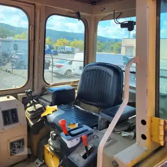 Generation-John deere 555G Crawler loaders-interior